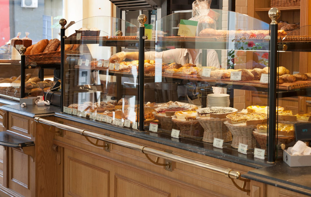 Serving Sweetness On-the-Go: Exploring Innovative Takeaway Packaging Solutions for Bakeries.